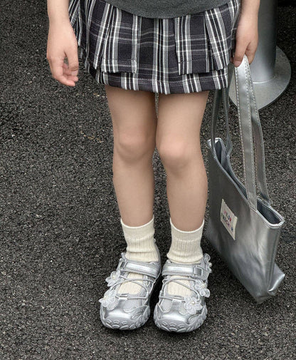[16~18]メッシュ フラワーストラップスニーカー