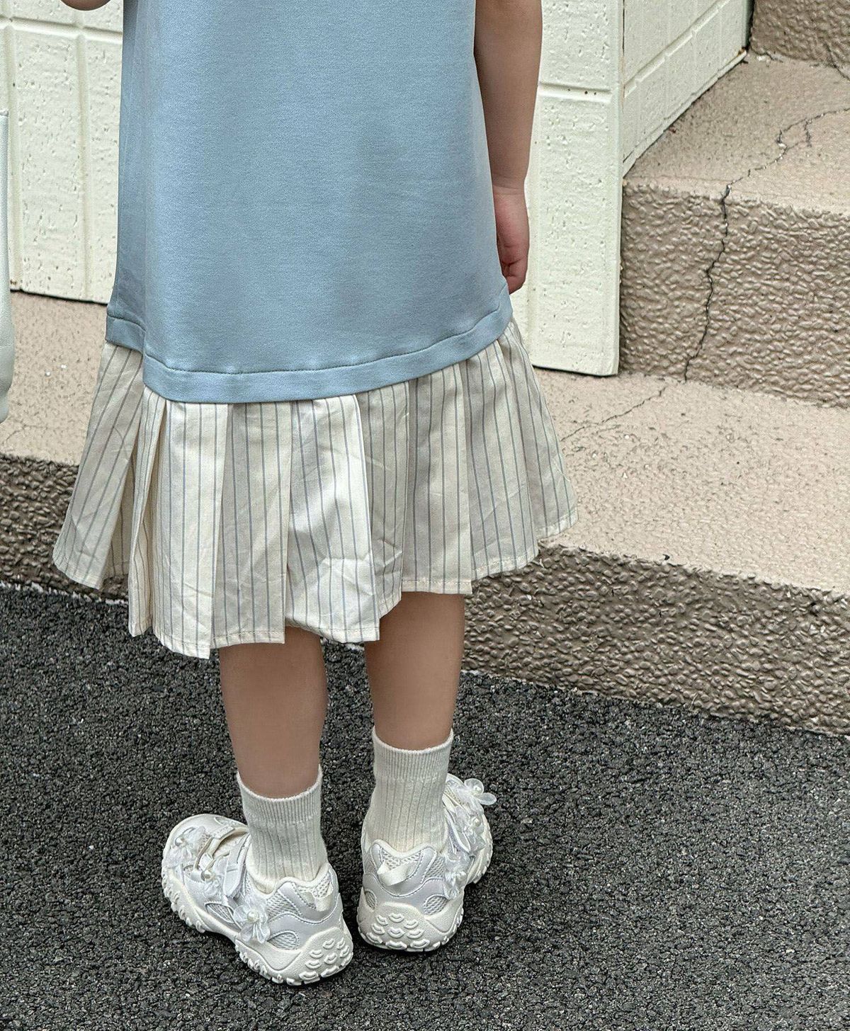 [16~18]メッシュ フラワーストラップスニーカー